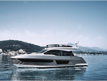 Azimut 53 Fly White