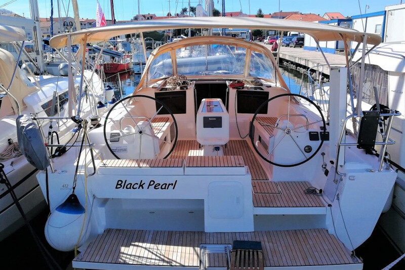 Dufour 412 GL Black Pearl