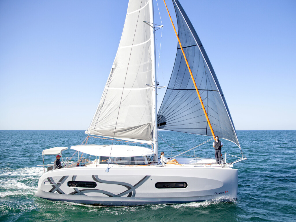 Excess 11 MOANA Valencia Day charter