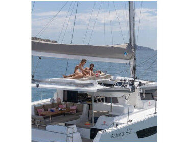 Fountaine Pajot Astrea 42 Bollinger