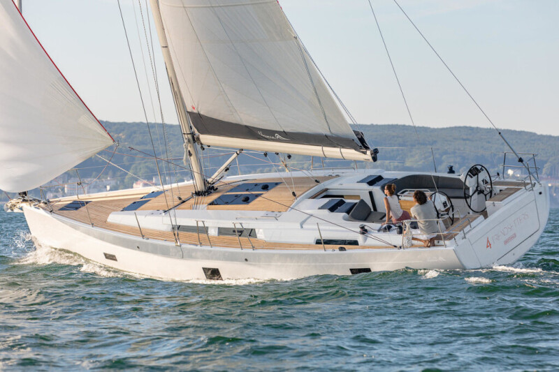 Hanse 458 Apple