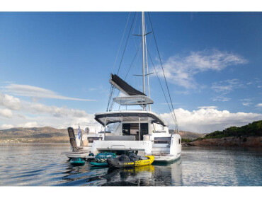 Lagoon 51 JEWEL (Charter rate includes VAT, Skipper Fee, Generator, Air-condition, Watermaker, Icemaker, Dishwasher, 2 SUP, Tubes, Kids Water-ski, Sea scooter, Electric BBQ) *Skippered only*