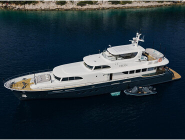 Luxury Motor Yacht Dream