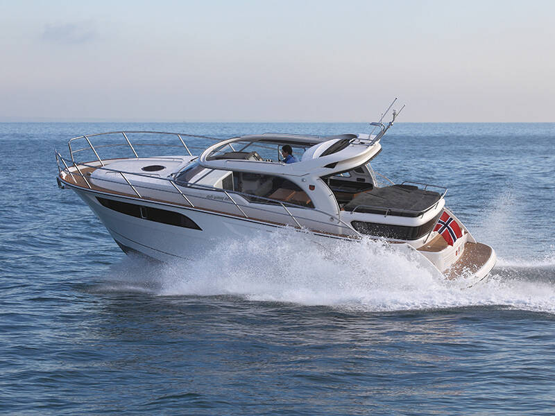 Marex 320 Aft Cabin Cruiser Morski konjic