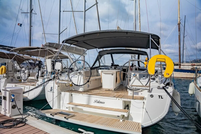 Oceanis 40.1 Polemas