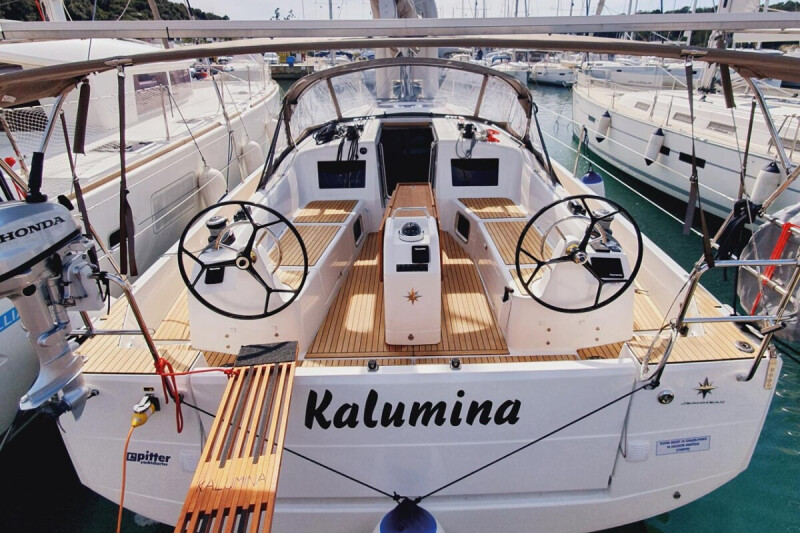 Sun Odyssey 410 Kalumina