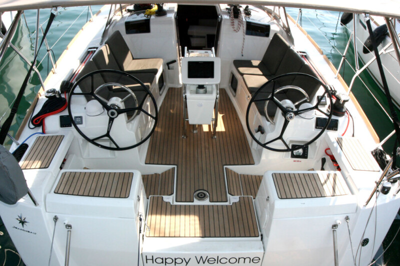 Sun Odyssey 419 Happy Welcome