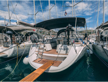 Sun Odyssey 49i Ana B